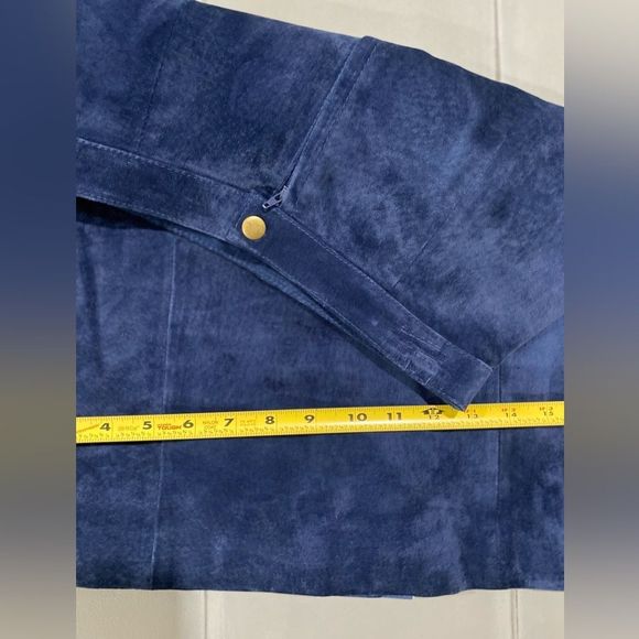 Rock Creek genuine leather vintage skirt. Size 8 with golden button and zipper - Picture 3 of 5